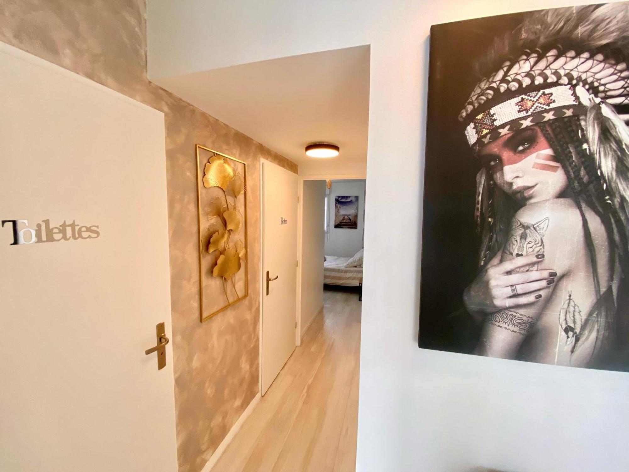Apartamento Le Prestige Terrasse-Cocon Familial Cosy, Billard & Jacuzzi Avec Vue Sur Paris Le Blanc-Mesnil Exterior foto